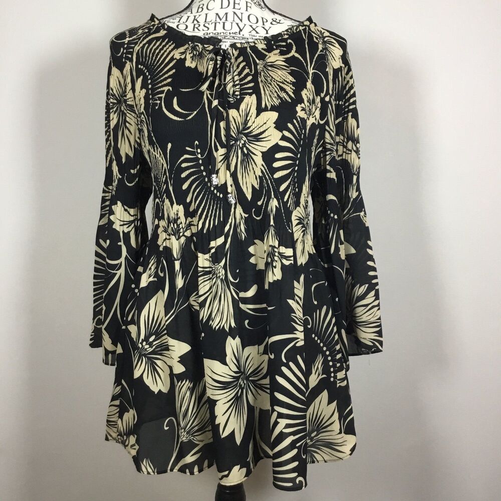 Peasant black & creamy beige hibiscus pattern tie front silvertone bead tunic S